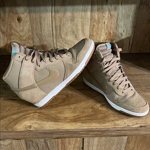 Nike Dunk Sky Hi Essential wedge sneakers in camel